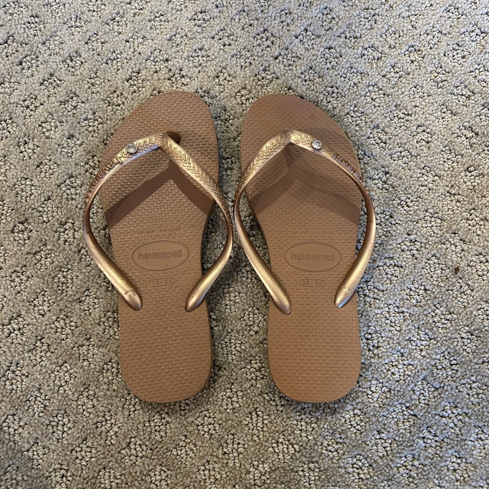 HAVAIANAS, NEVER WORN